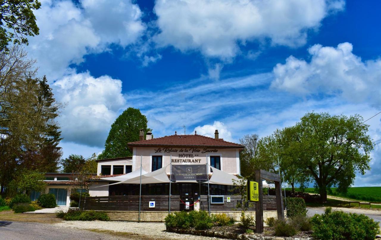 Hotel Logis Le Relais De La Voie Sacree Issoncourt Exteriér fotografie