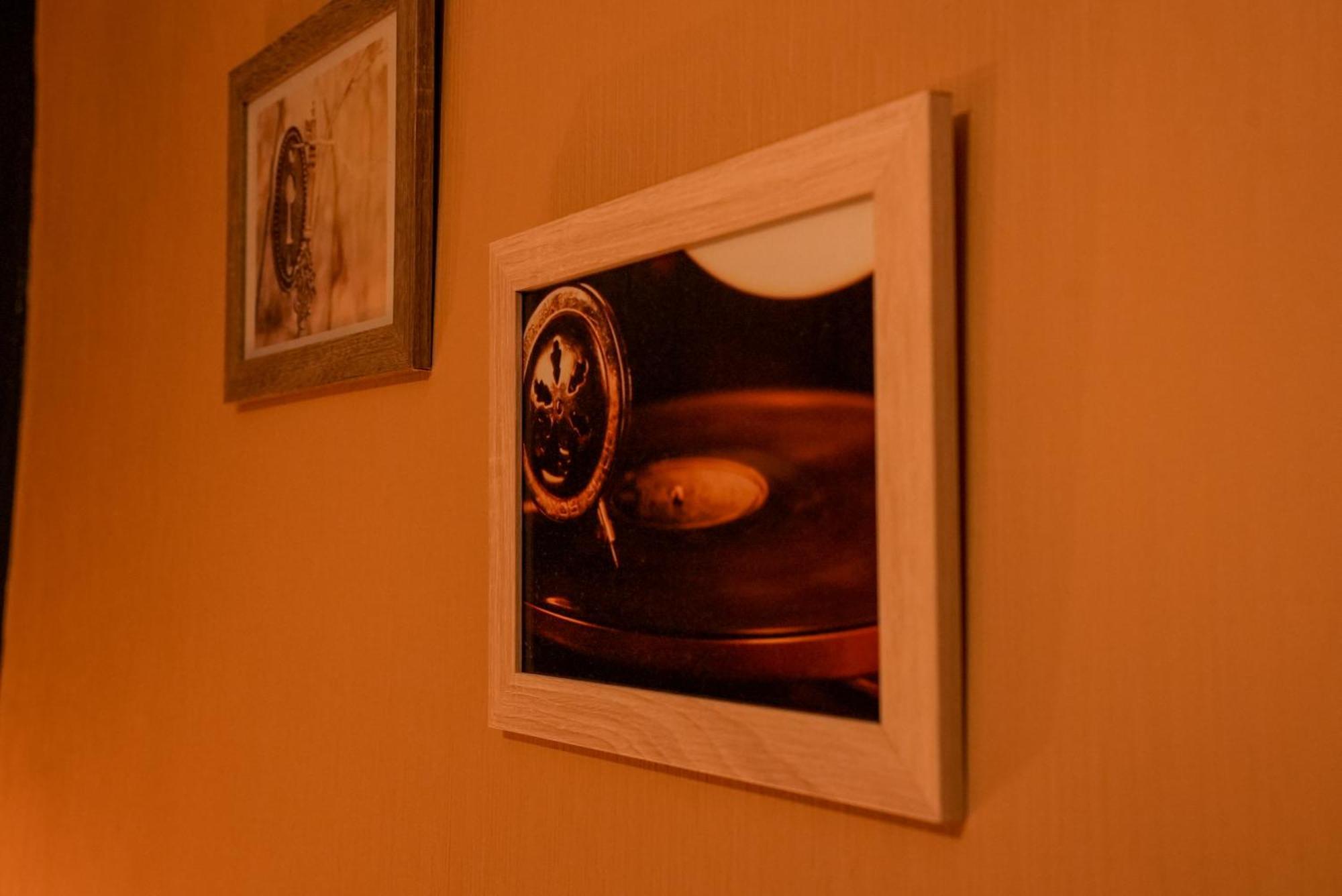 Hotel Logis Le Relais De La Voie Sacree Issoncourt Exteriér fotografie